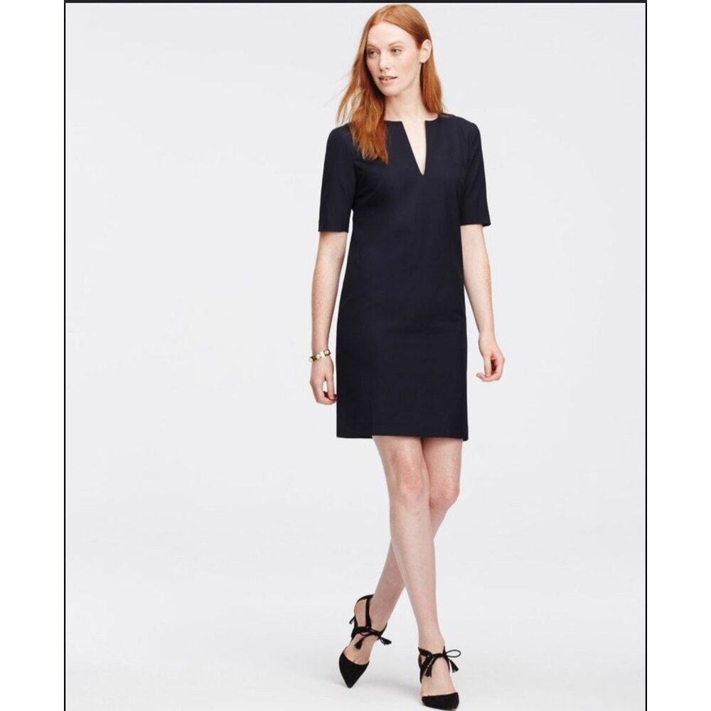 Women's Black Keyhole Shift Dress